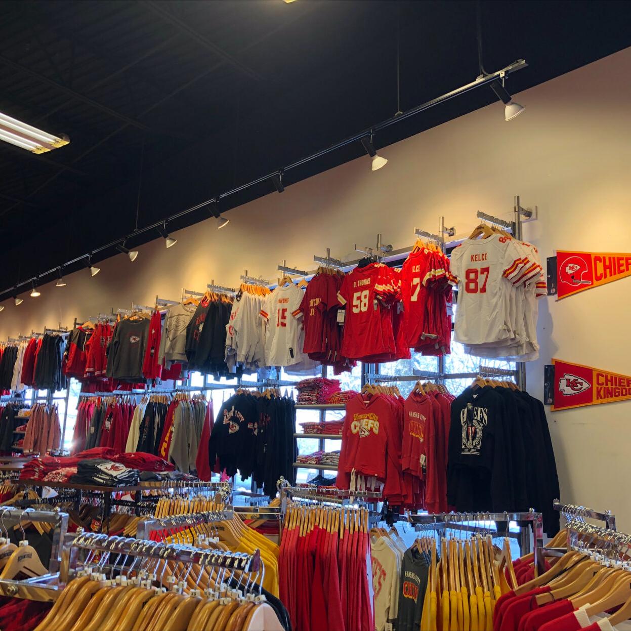 FHS Cardinal's Nest creates Fondy football playoff shirts for fans