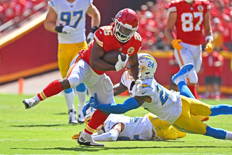 Los Angeles Chargers at Kansas City Chiefs on September 26, 2021