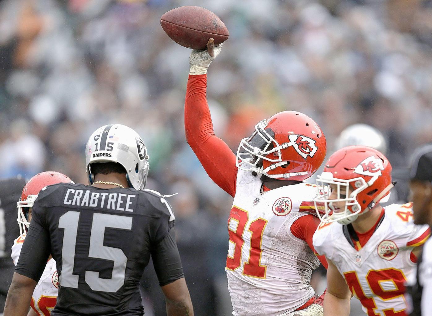 Tamba Hali signs one-day contract to retire with Chiefs