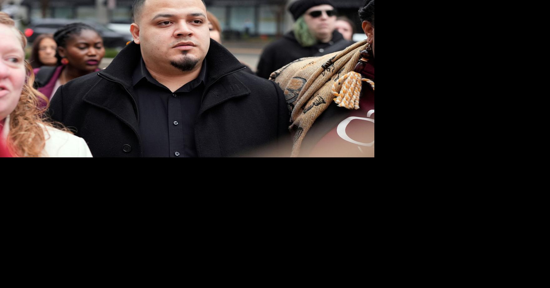 Justice Department pushes to revive criminal case against Kilmar Abrego Garcia The Justice Department is pushing to revive criminal charges against Kilmar Abrego Garcia By TRAVIS LOLLER - Associated Press Aug 18, 2026 Aug 18, 2026 Updated 20 mins ago