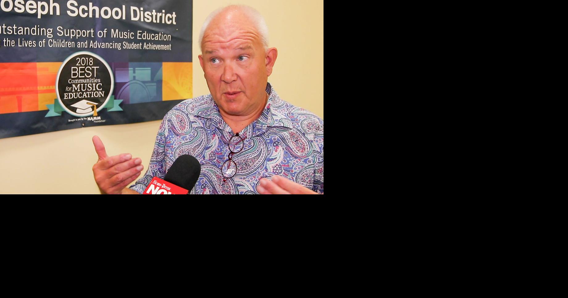 SJSD teacher eyes fine art of retirement | Local News | newspressnow.com