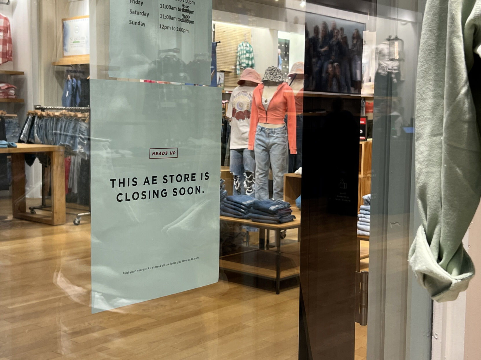 American Eagle Outfitters closing its doors at mall Business