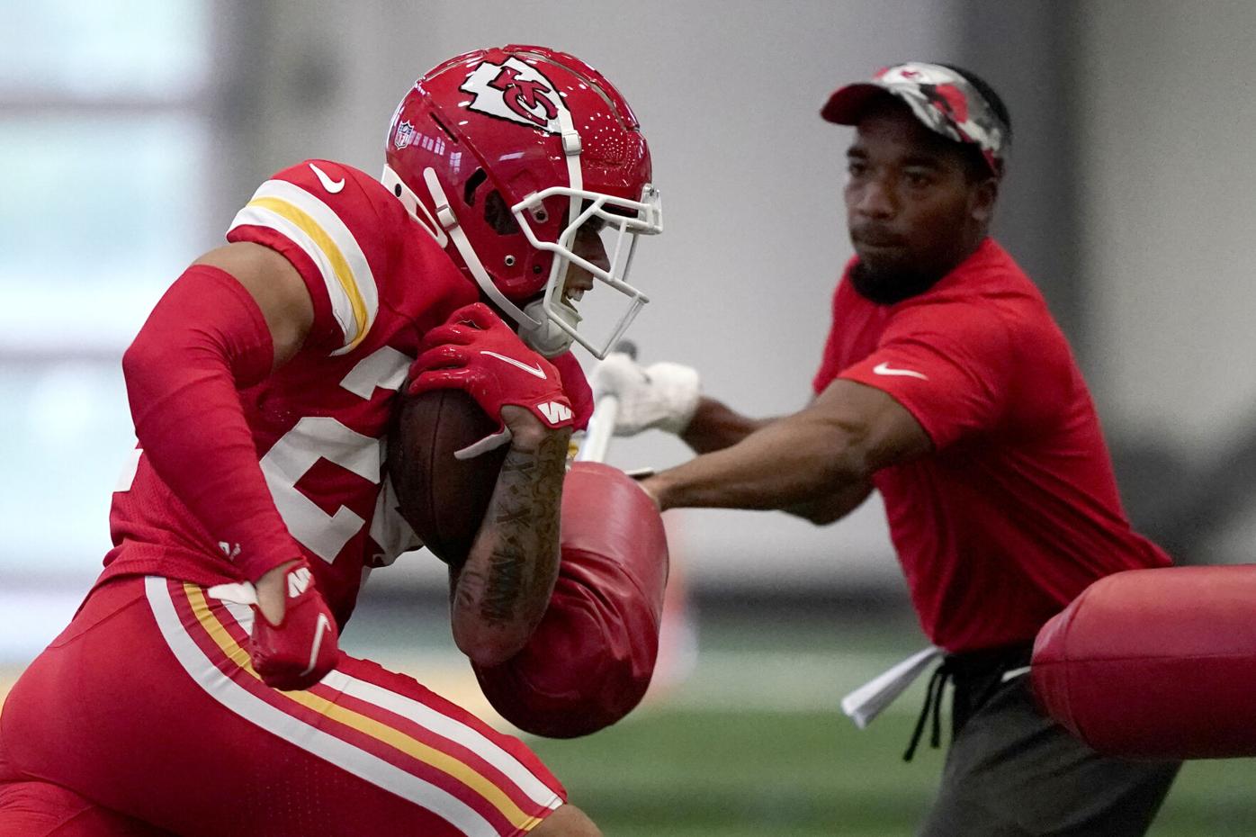 Chiefs' Travis Kelce 'game-time decision' against Lions, Kansas City's CEO  says