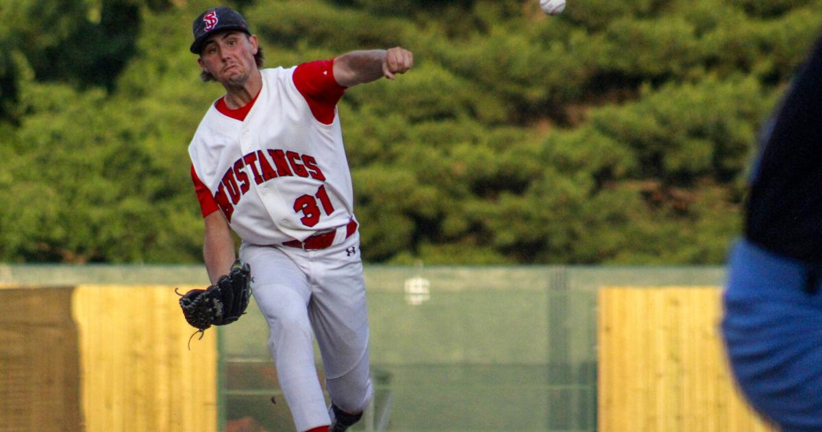 Monarchs spoil Mustangs’ home opener with 10-5 victory