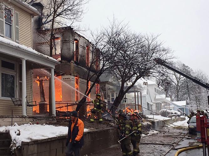Fire erupts at house on Powell Street | Local News | newspressnow.com
