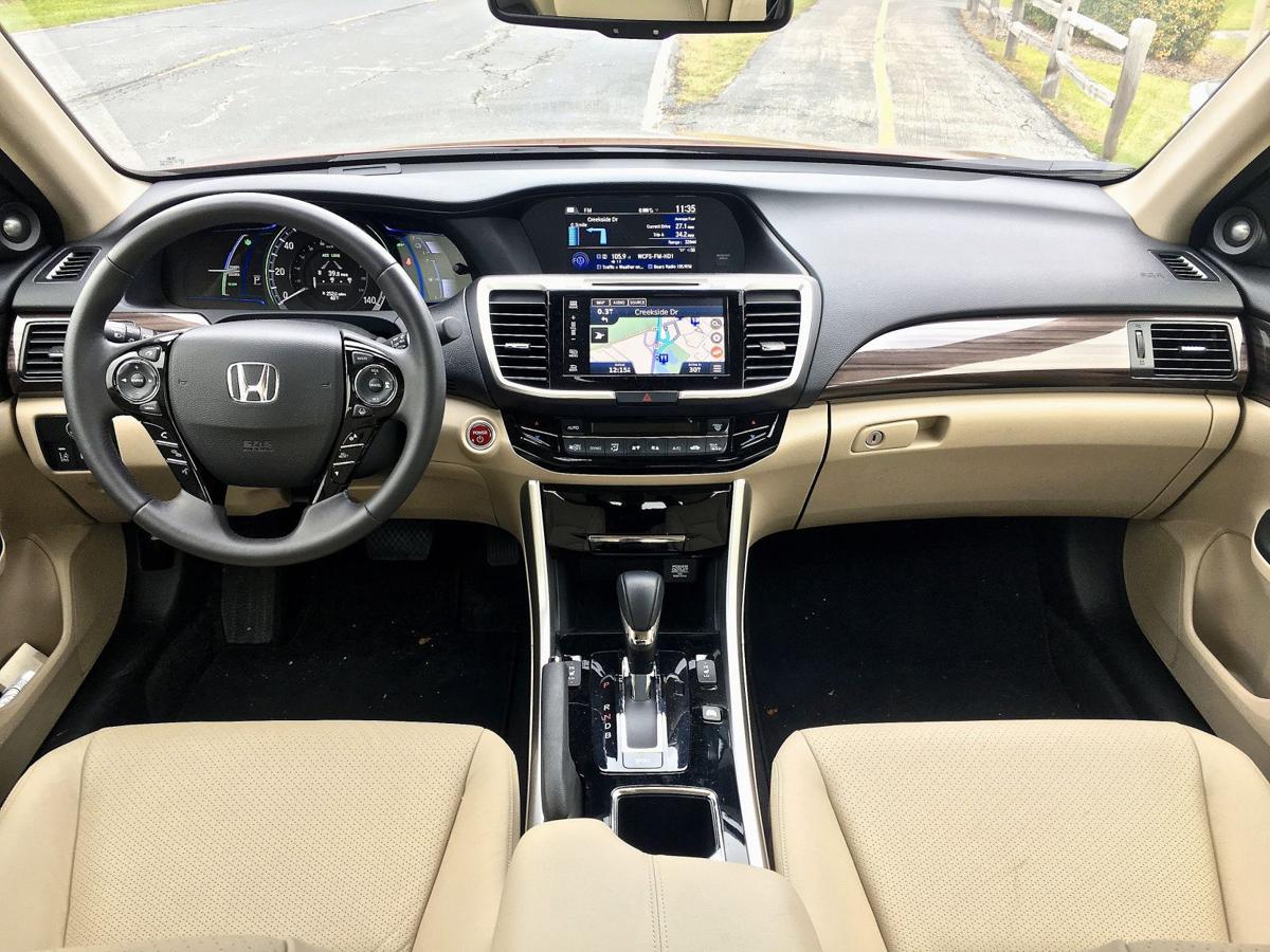 2017 Honda Accord Hybrid Makes 50 Mpg Come Easy Autos