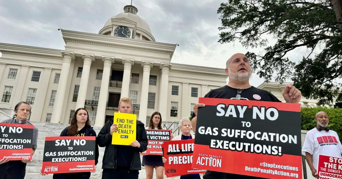 Federal judge upholds constitutionality of nitrogen gas executions A federal judge has ruled Alabama's use of nitrogen gas to carry out executions does not violate the U.S. Constitution By KIM CHANDLER - Associated Press May 28, 2026 May 28, 2026 Updated 5 mins ago