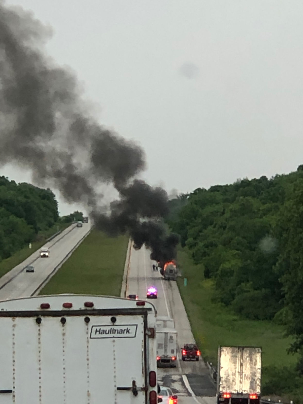 Tractor trailer catches fire on I-29 | | newspressnow.com