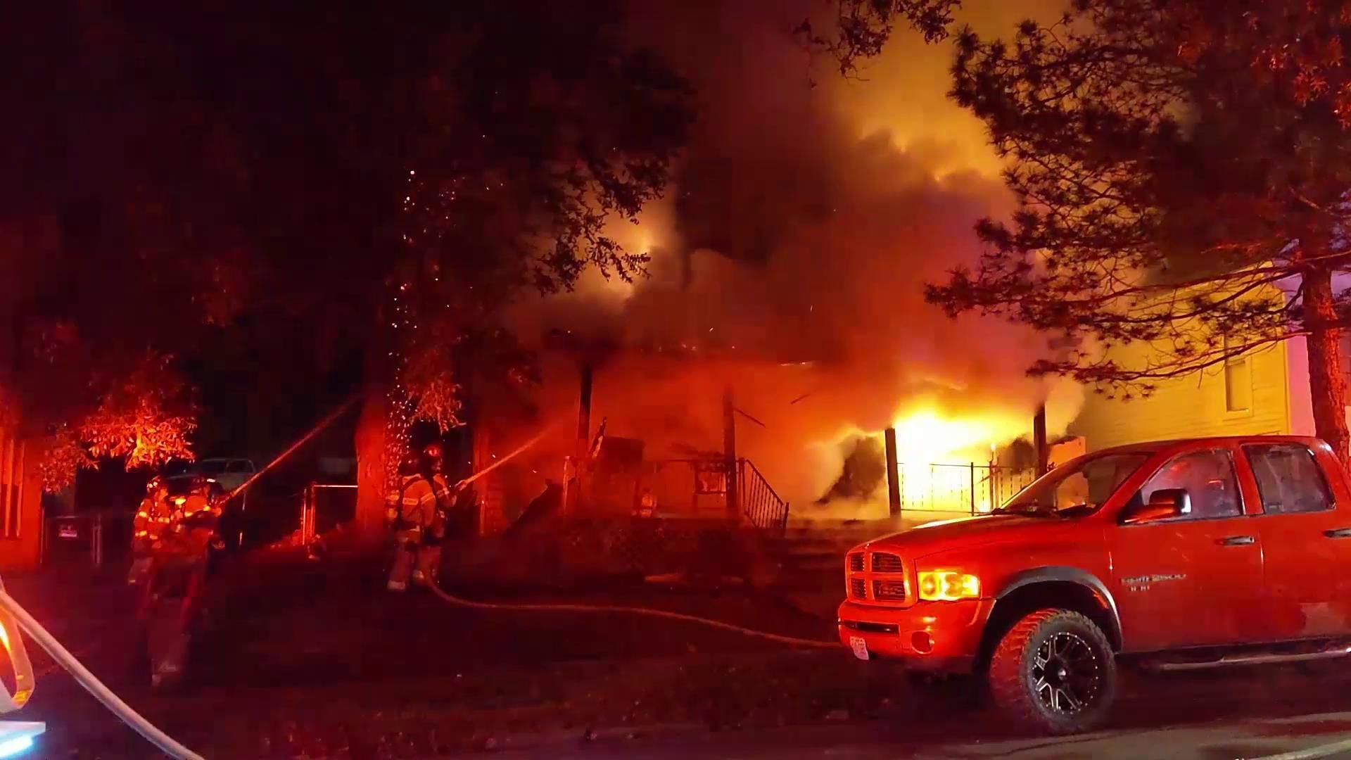 Video Two Injured In Early Morning Fire Video Gallery