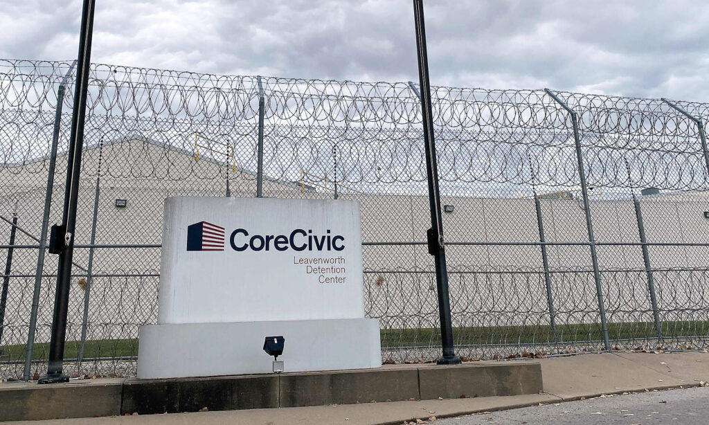 Shuttered private jail in Leavenworth could become ICE detention center | |  newspressnow.com