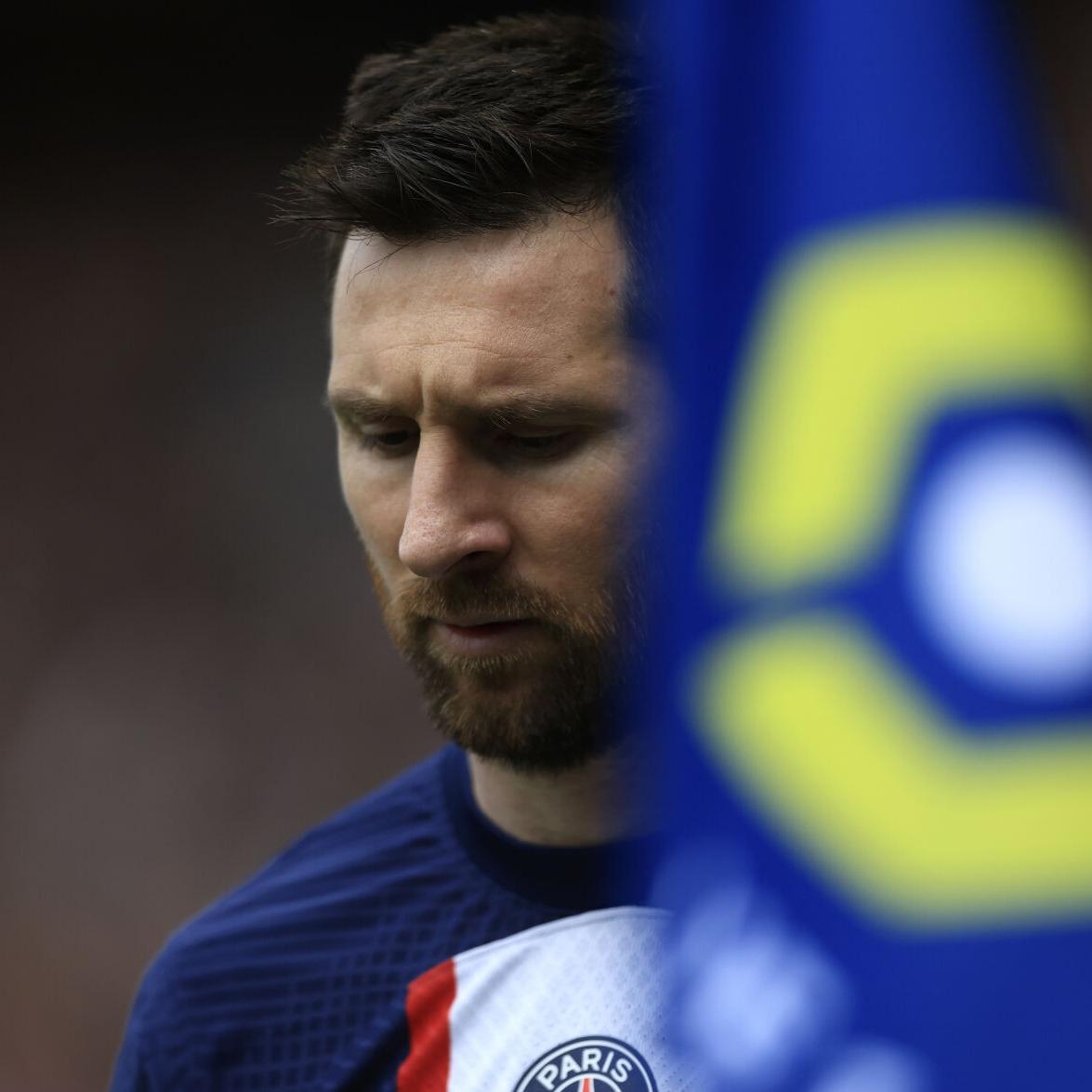 Lionel Messi's PSG shirt used as doormat at French pub after  Argentina-France World Cup final - Reports