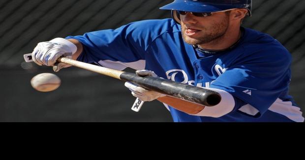 Royals left fielder Alex Gordon comes off disabled list