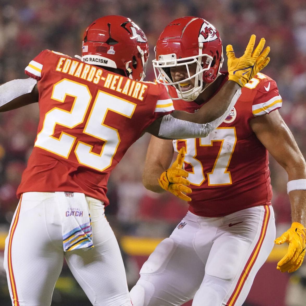 Chiefs Hold On For Wild 30-29 Victory Over Vegas Raiders