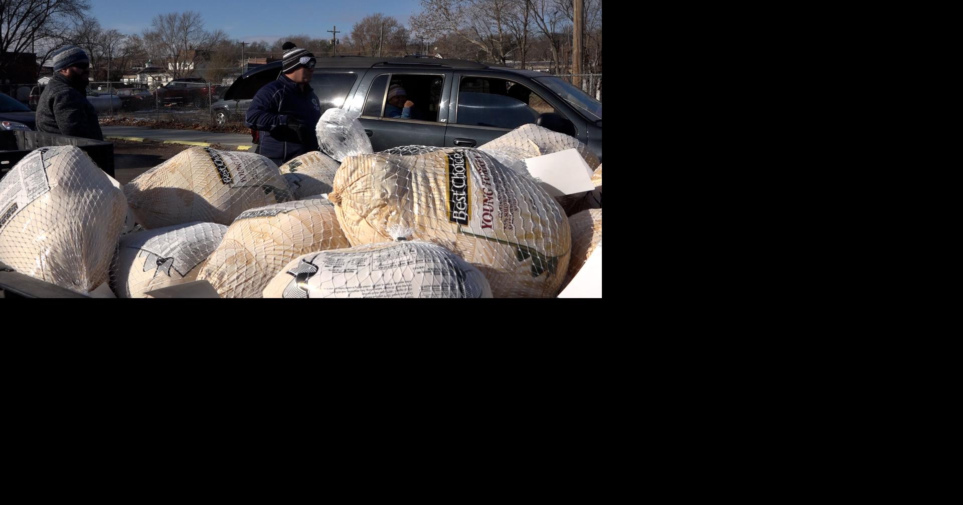 Hundreds receive Thanksgiving meals at Turkey Day event | Social ...