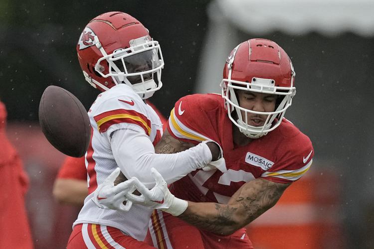 Chiefs defense eager for first live action on Sunday