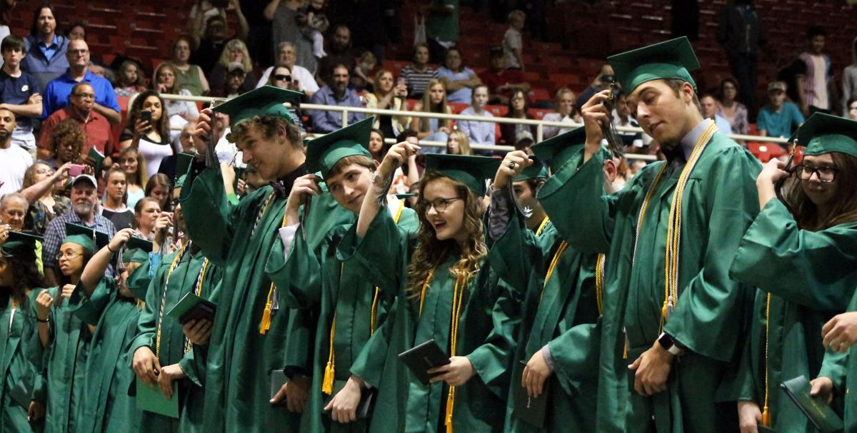 Over 600 Graduates Finish High School In St Joseph Local News 