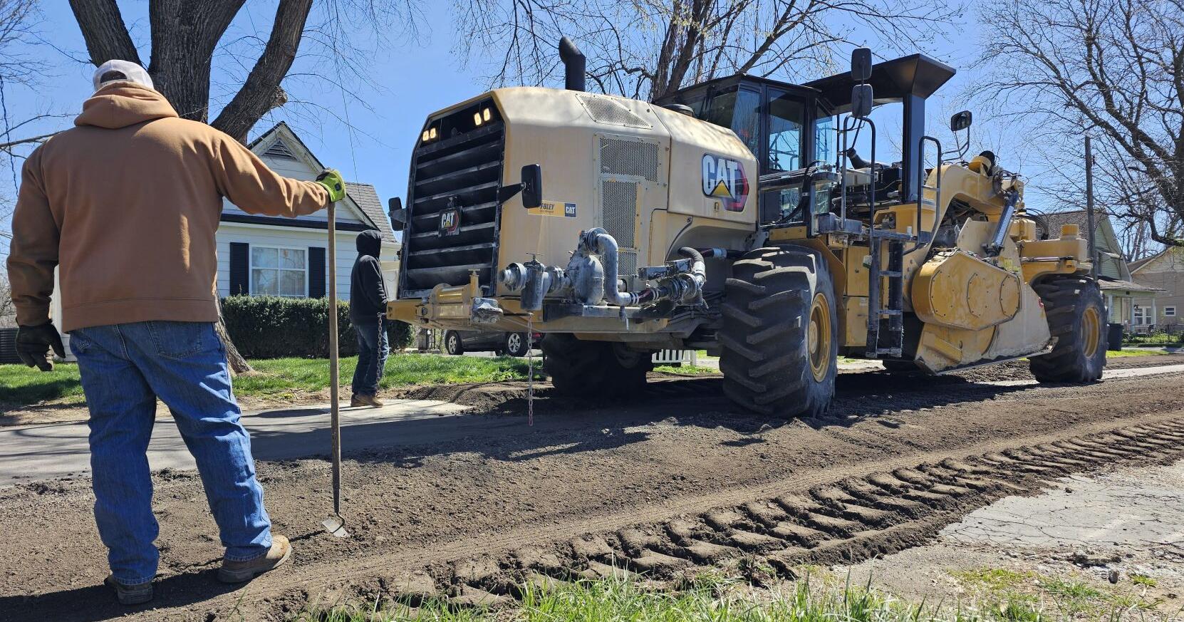 Workers begin road repairs in Buchanan County - Vimarsana News