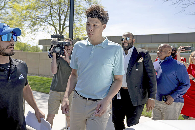 Jackson Mahomes forcibly kissed woman without consent: affidavit