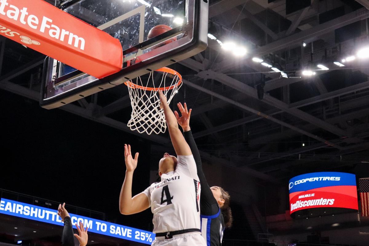 Photos Uc Women S Basketball Picks Up 25 Point Win Gallery Newsrecord Org