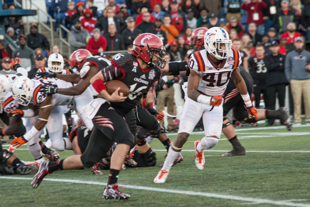 Annapolis, MD Military Bowl game Gallery