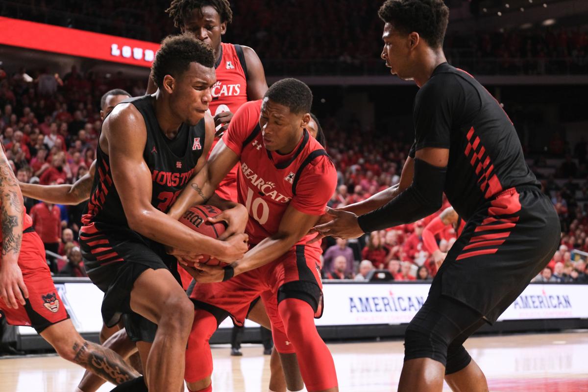 Fredericks To Transfer From Uc Men S Basketball Team Sports