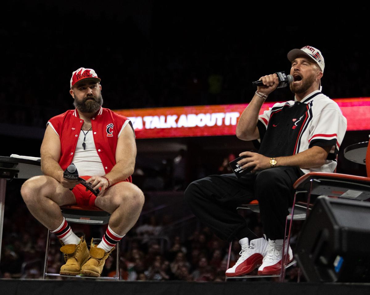 New Heights: Travis and Jason Kelce return to UC to debut live edition of iconic show | Sports | newsrecord.org
