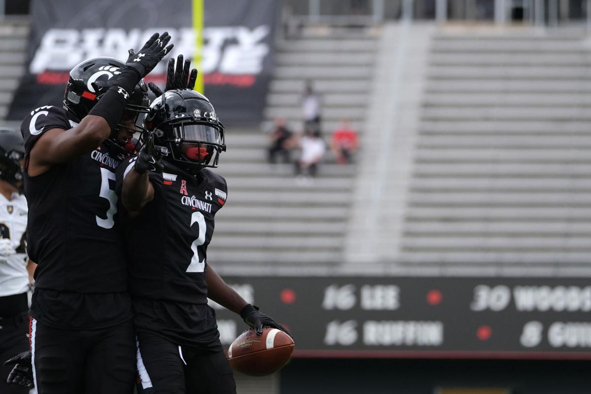 14 Uc Football Moves To 2 0 Against Army West Point Sports Newsrecord Org