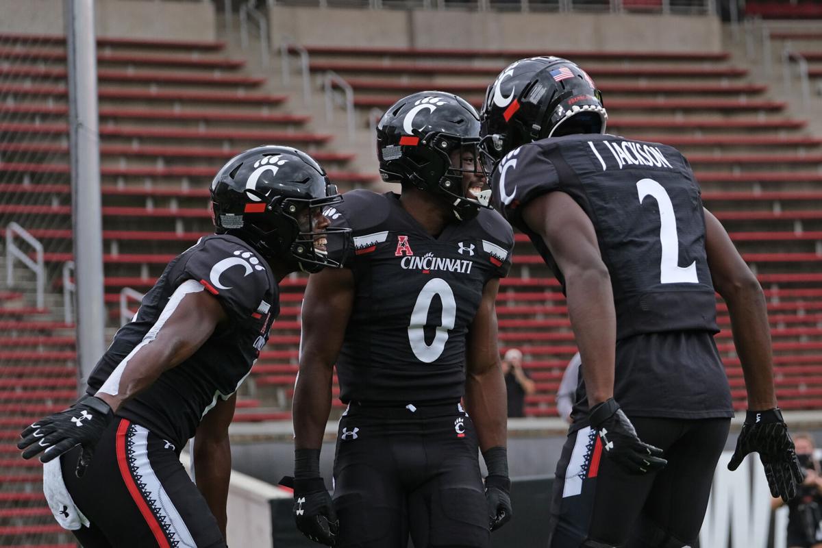 14 Uc Football Moves To 2 0 Against Army West Point Sports Newsrecord Org