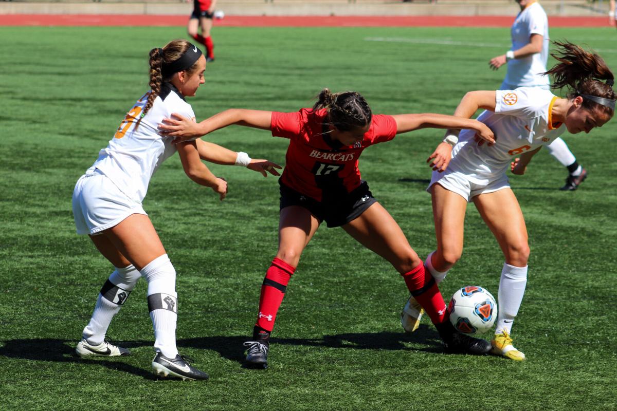 Uc Soccer Recovers Form With Win Over Tennessee Prepares For Houston Sports Newsrecord Org Uc Soccer Recovers Form With Win Over Tennessee Prepares For Houston Sports Newsrecord Org