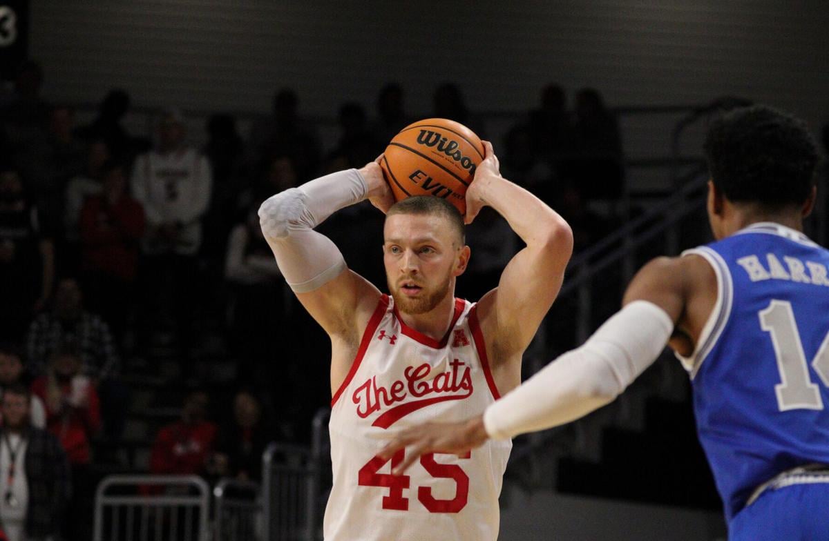 Bearcats Men's Basketball Will Surprise in 2021-2022 - Down The Drive