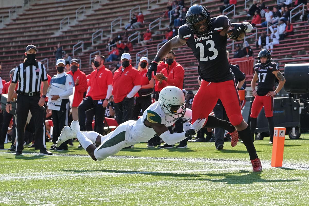 Uc Wins Third Straight Homecoming Game Improves Record To 3 0 Sports Newsrecord Org