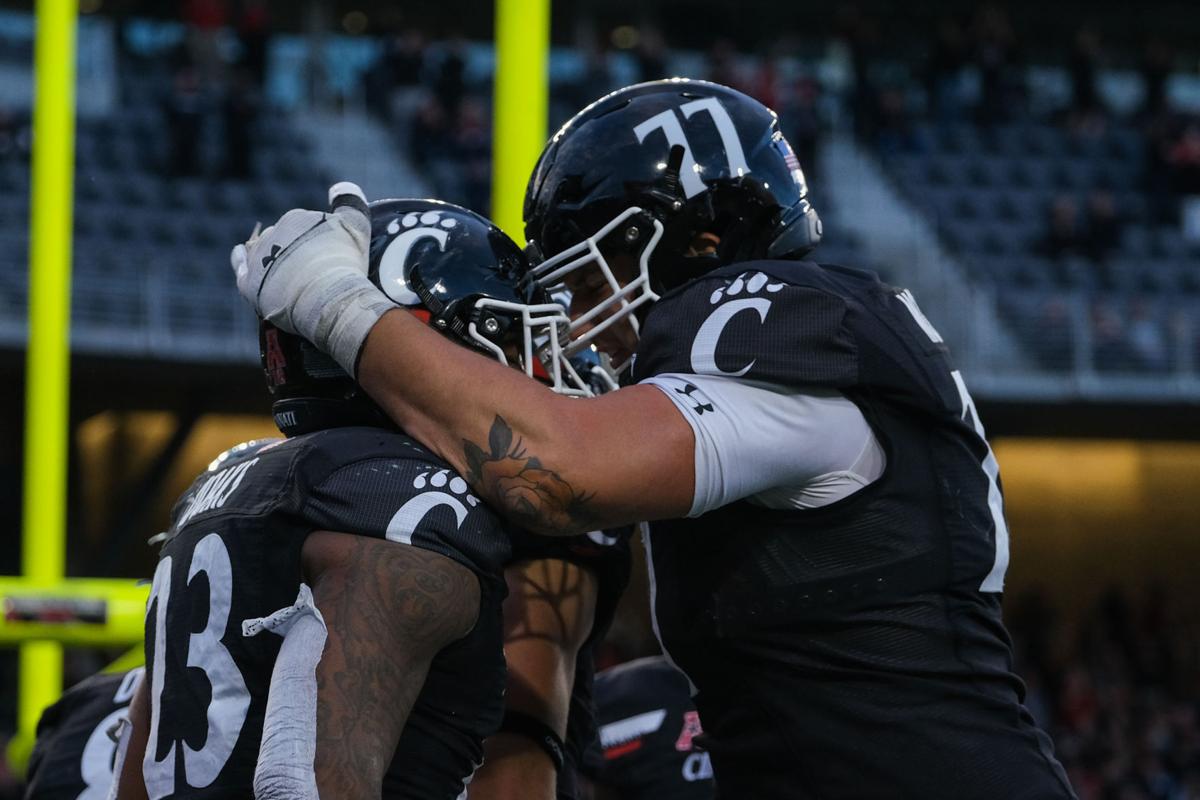 Uc Football Bearcats Ranked No 18 In Ap And Coaches Polls Sports Newsrecord Org