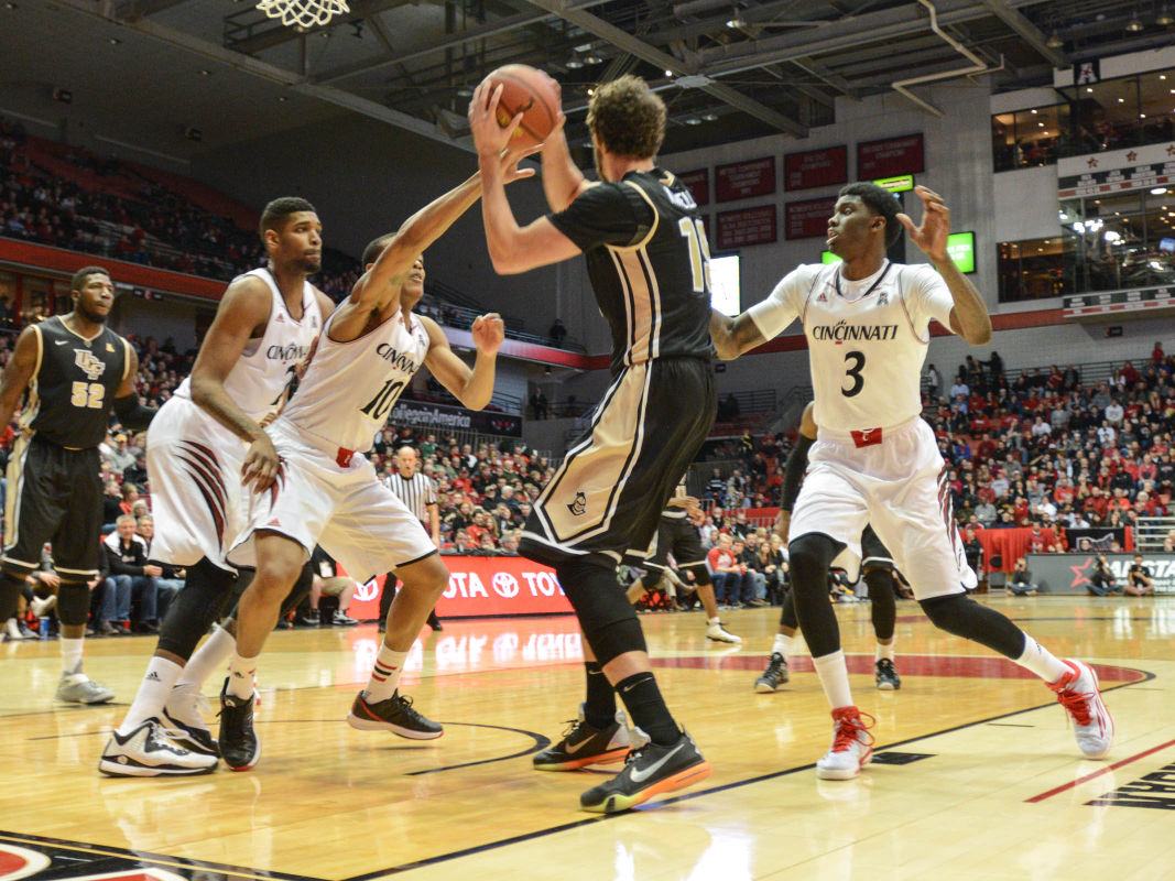 Men S Basketball Progress With 11 5 Record Newsrecord Org