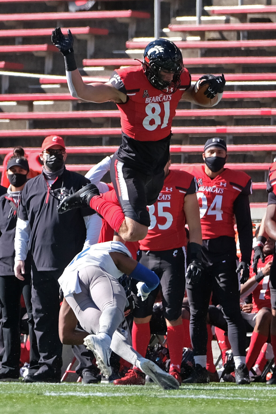 Photos Uc Football Dominates Memphis Improves To 5 0 Gallery Newsrecord Org