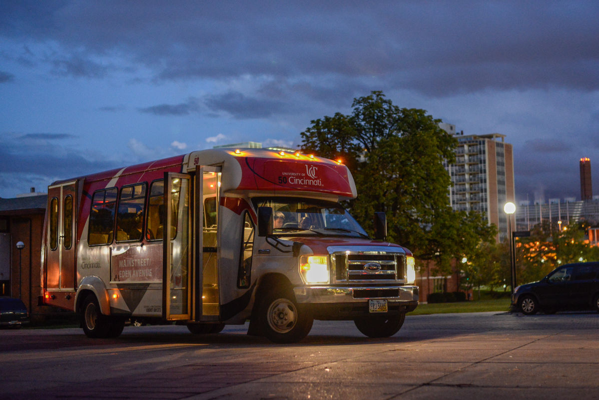 Shuttle Or Walk The Fastest Ways To Navigate Uc College Life Newsrecord Org Shuttle Or Walk The Fastest Ways To Navigate Uc College Life Newsrecord Org