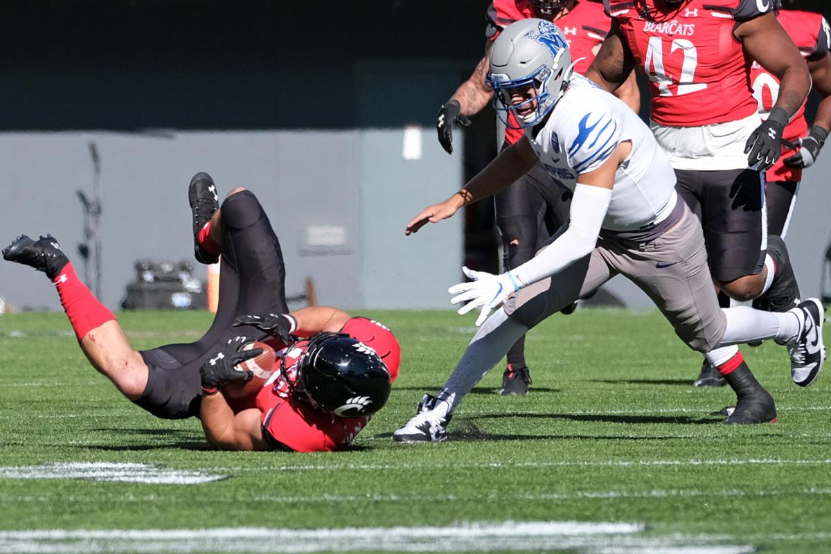 Photos Uc Football Dominates Memphis Improves To 5 0 Gallery Newsrecord Org