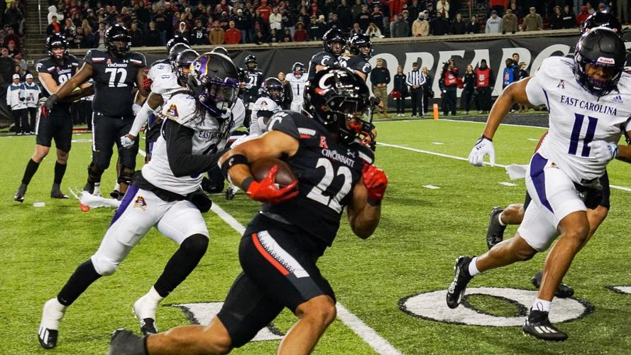 Cincinnati Football: Bearcats edge East Carolina 27-25 behind