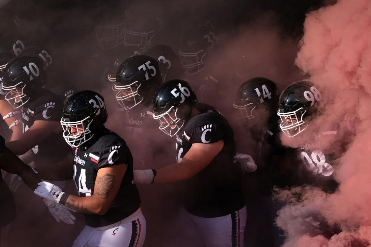 Bearcats Football Takes Home Big Win On Senior Night Sports Newsrecord Org
