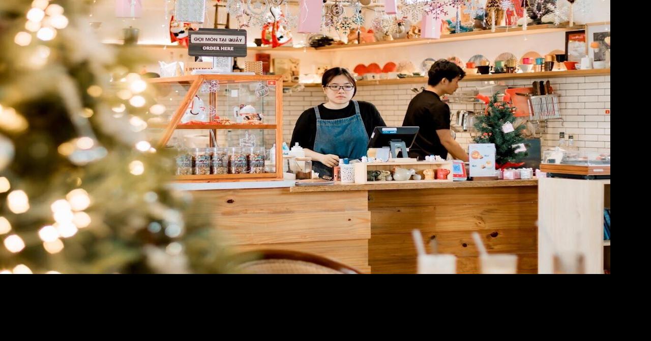 Nearly half of holiday gifts come from small businesses