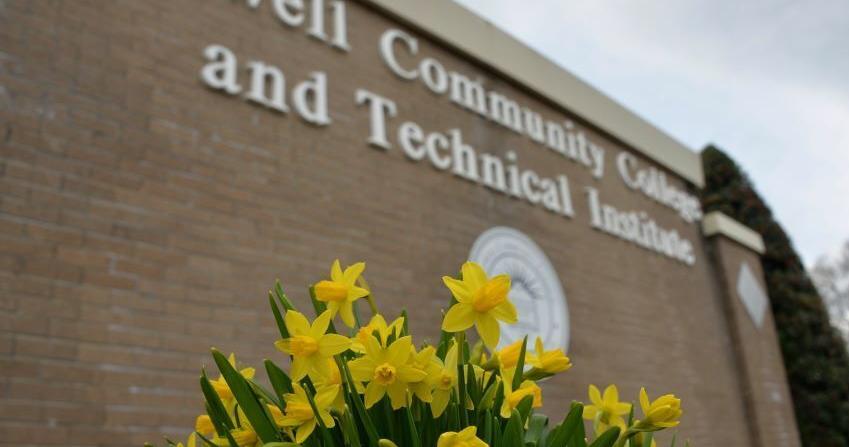 College offering continuing education for healthcare professionals