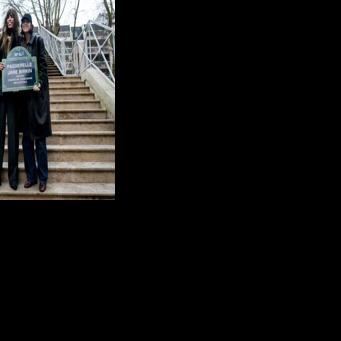 Anglo-French star Jane Birkin gets name on bridge over Paris canal