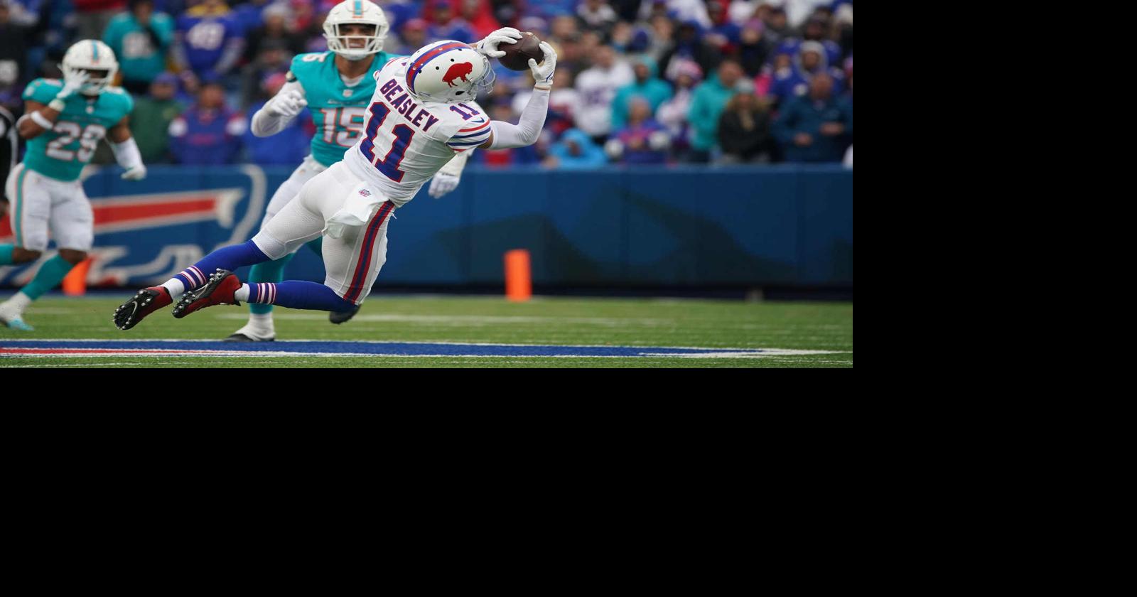 Buffalo Bills vs Detroit Lions Buffalo Bills offensive guard Ike