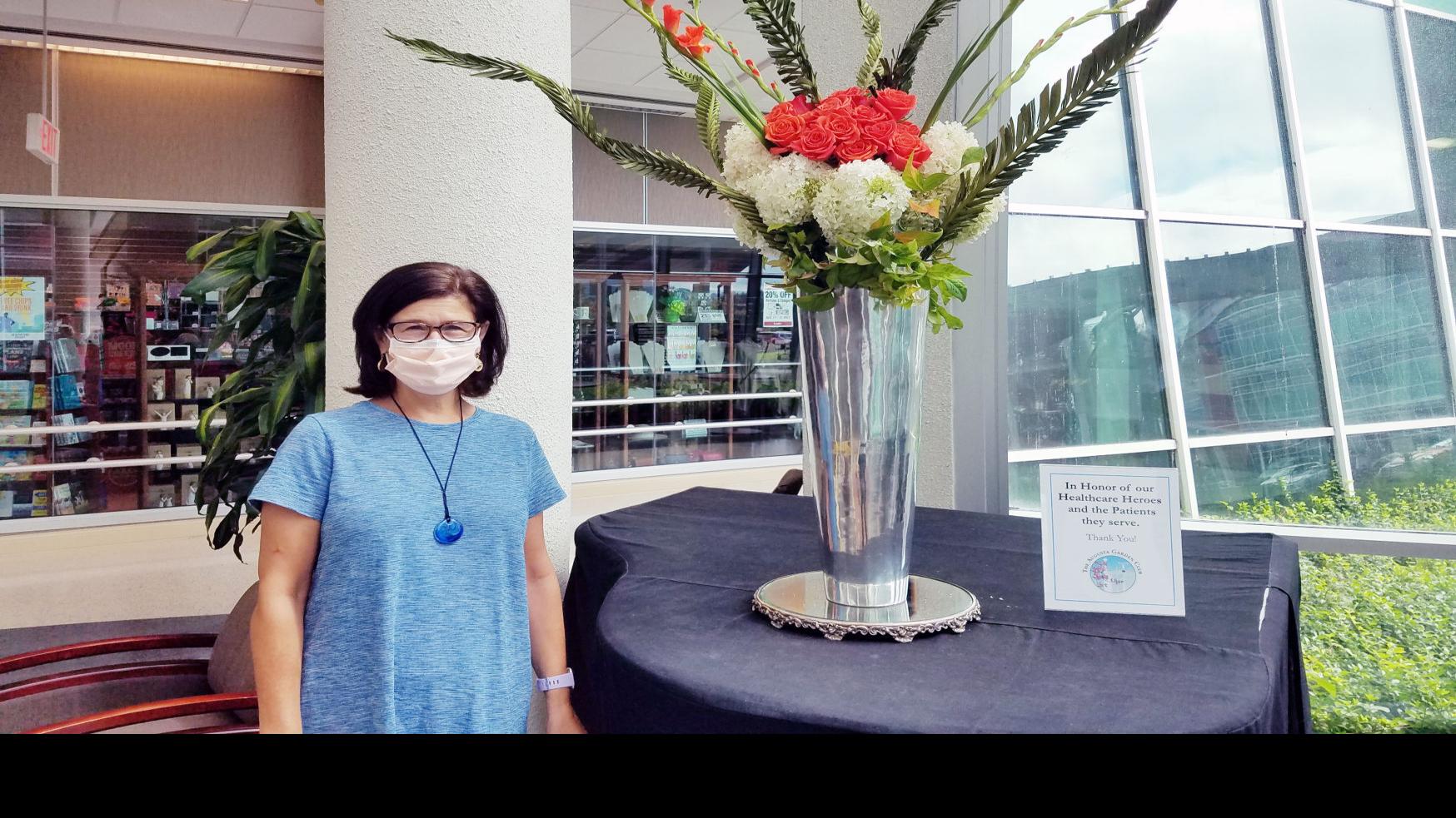 Augusta Garden Club Performs Flower Flash At Augusta Health Local News Newsvirginian Com