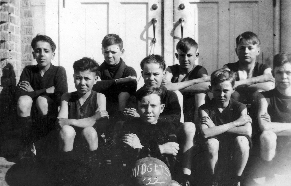 Vintage Valley In The Early 1900s Basketball Quickly Gained In Popularity In Augusta County High School Newsvirginian Com Wagons and businesses along front avenue, 1910. in the early 1900s basketball quickly
