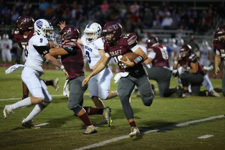 Fort Defiance football team runs past Stuarts Draft