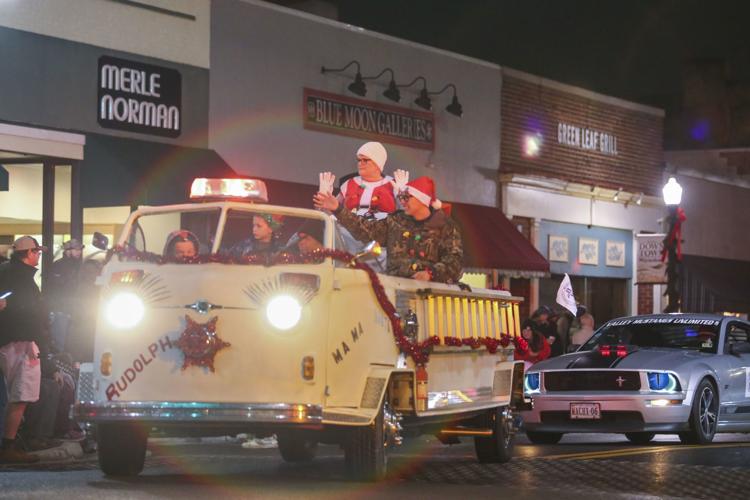 Annual Christmas parade kicks off holiday season