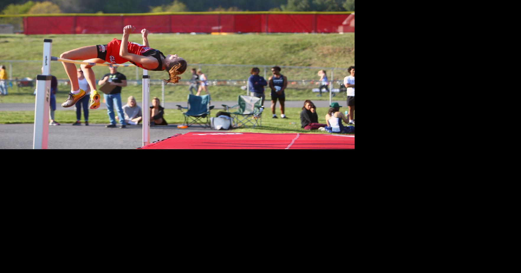 Riverheads junior Summer Wallace sets school record in high jump