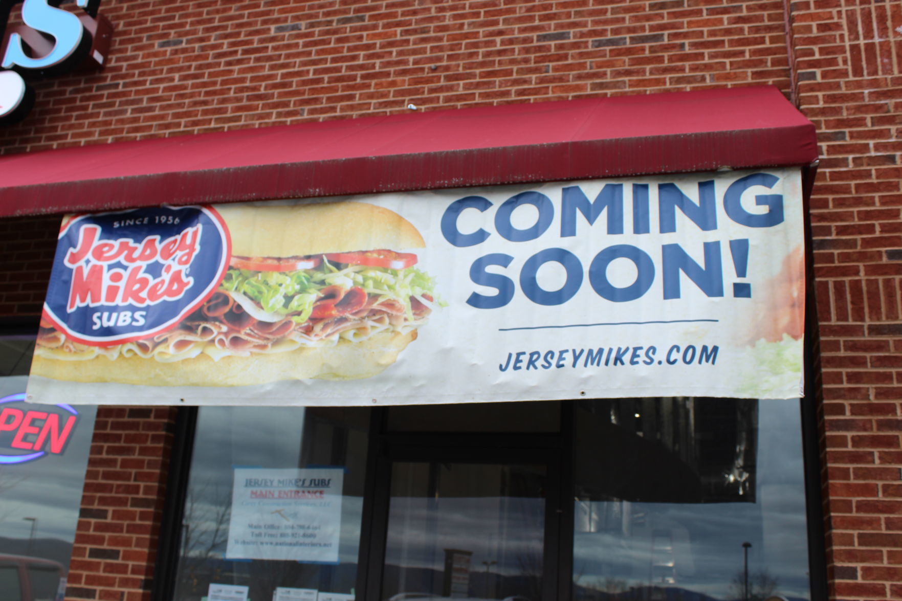 what time does jersey mike's clothes