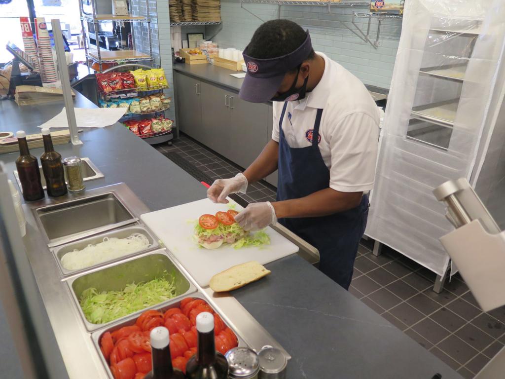 Jersey Mike S Opens In Waynesboro With Covid 19 Safety Precautions