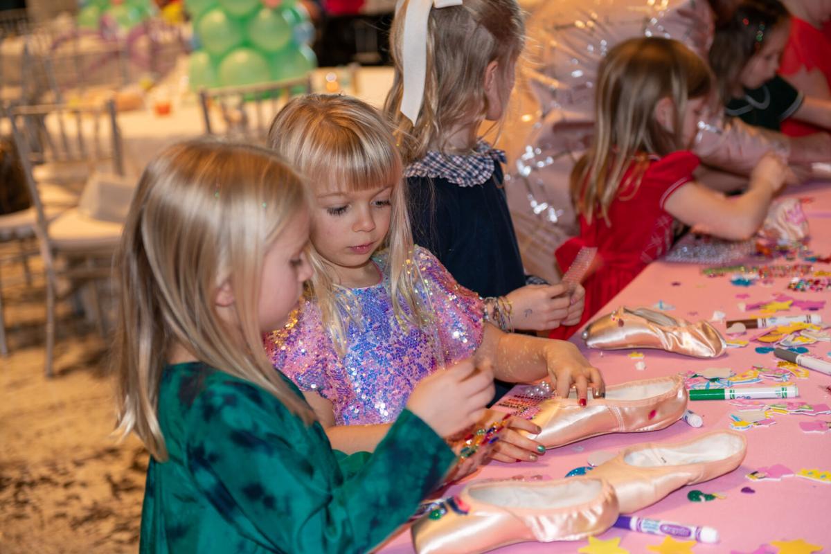 12.3.2023.NutcrackerTea-4709.jpg